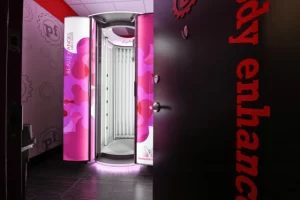 What is Planet Fitness Total Body Enhancement Red Light Therapy? 2 Total Body Enhancement Planet Fitness machine e1686093743824 Total Body Enhancement